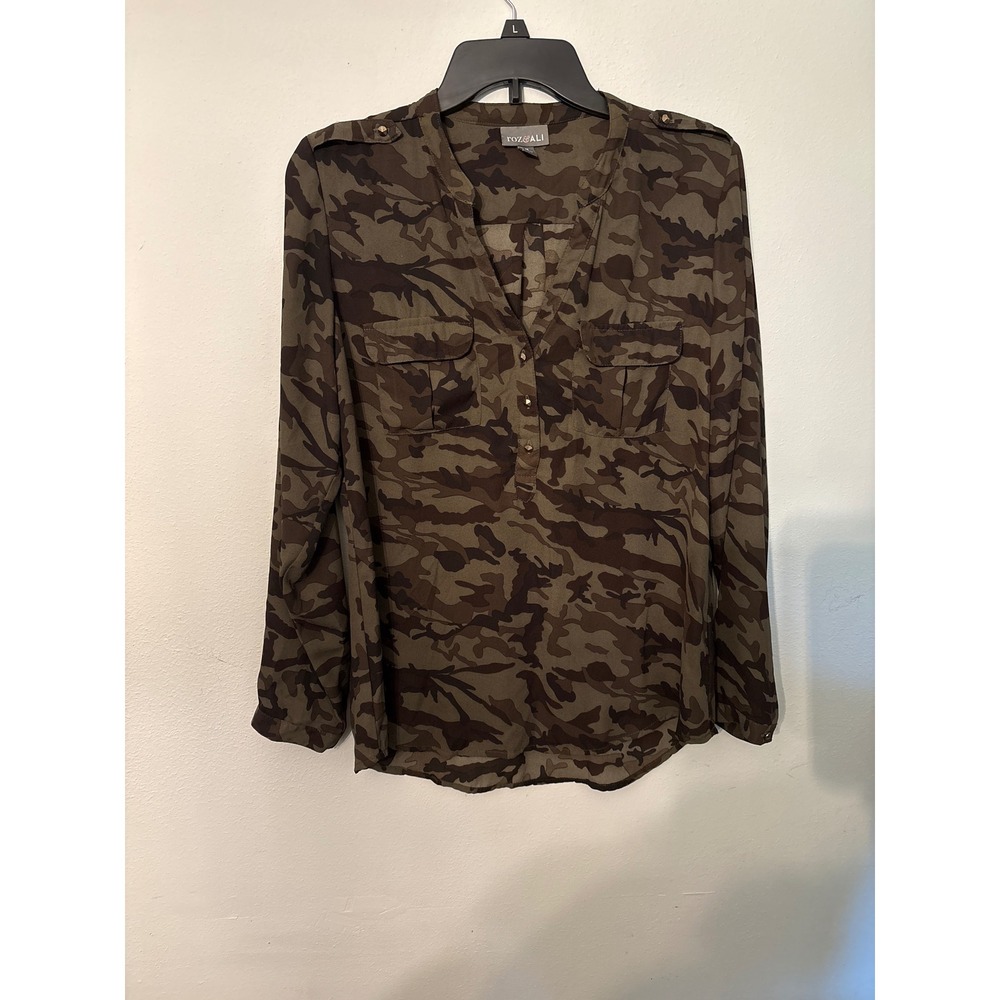 Roz & Ali Camo Blouse Women M Green Excellent Military Henley Utility Top